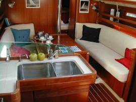 Яхта Bavaria 42 Ника