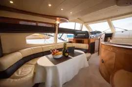 Яхта Azimut 52