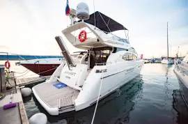Яхта Azimut 52