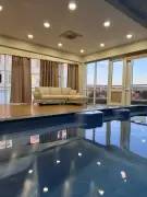 Very Hotel